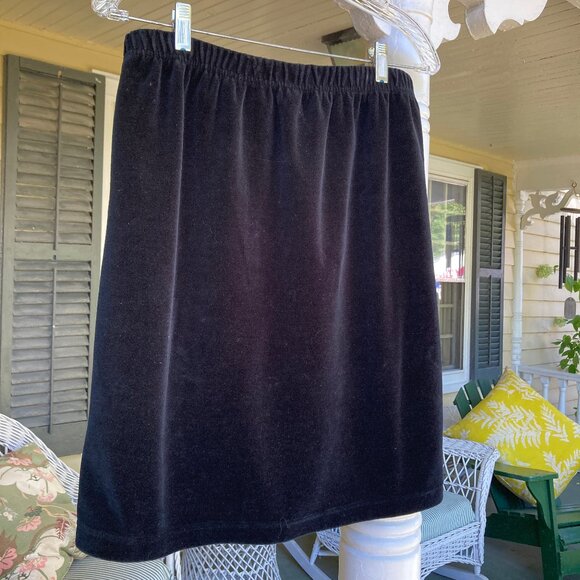Talbots Short Black Velvet Pull-on Skirt - Picture 1 of 7